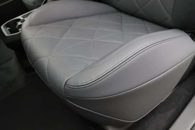 BMW iX (2026) thumbnail 15