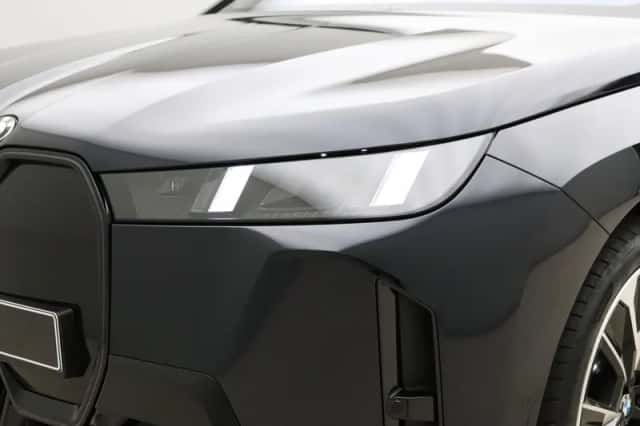 BMW iX (2026) thumbnail 21