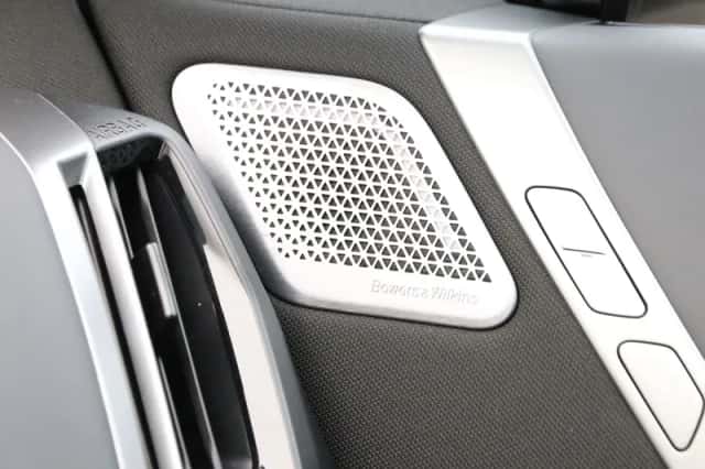 BMW iX (2026) thumbnail 24