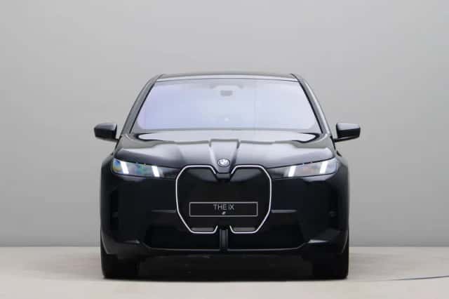 BMW iX (2026) thumbnail 5