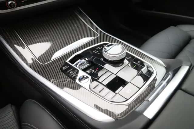 BMW X5 (2025) thumbnail 18
