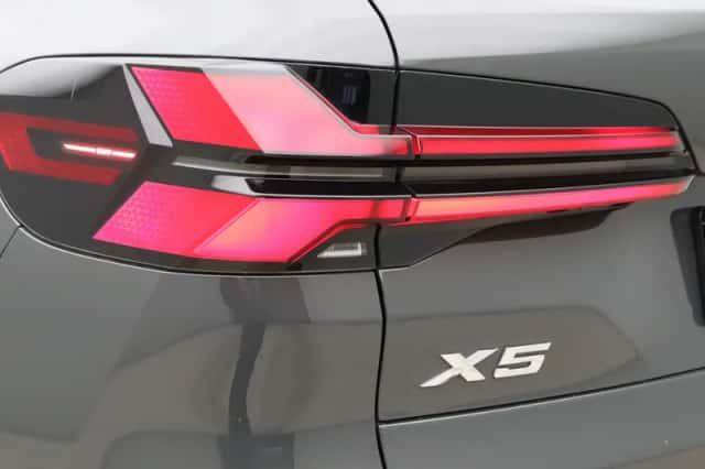 BMW X5 (2025) thumbnail 22