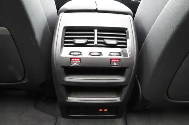 BMW X5 (2025) thumbnail 18