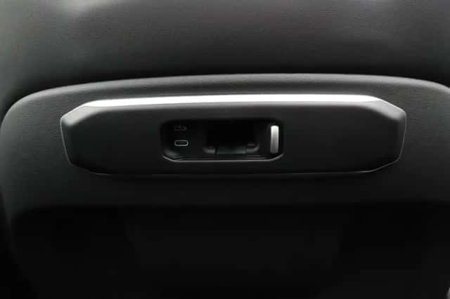 BMW X5 (2025) thumbnail 24