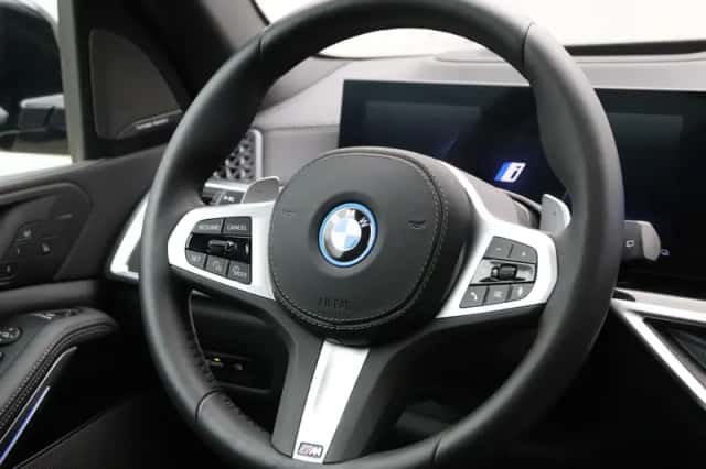 BMW X5 (2025) thumbnail 2