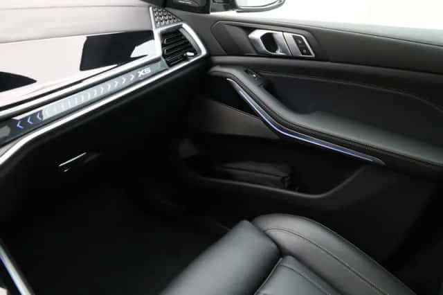 BMW X5 (2025) thumbnail 14