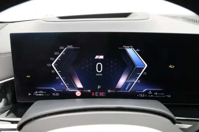 BMW X5 (2025) thumbnail 3