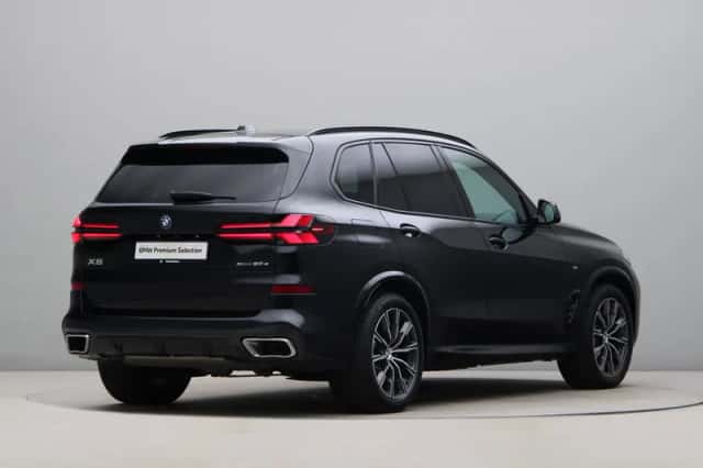 BMW X5 (2025) thumbnail 8