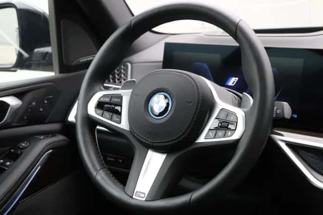 BMW X5 (2025) thumbnail 2