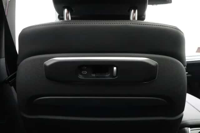 BMW X5 (2025) thumbnail 26