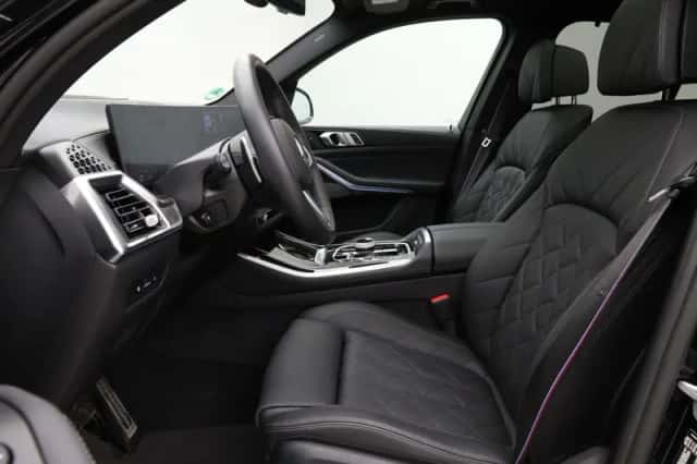 BMW X5 (2025) thumbnail 5