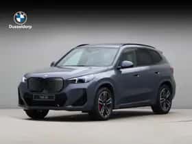 BMW iX1 (2026) thumbnail 1