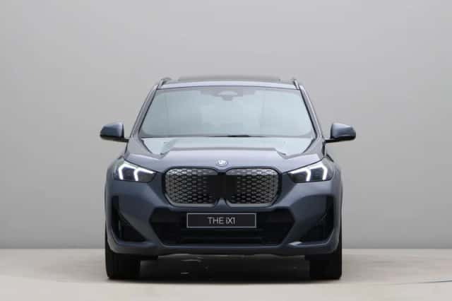 BMW iX1 (2026) thumbnail 6