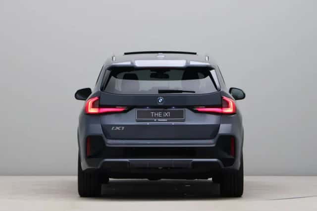BMW iX1 (2026) thumbnail 10