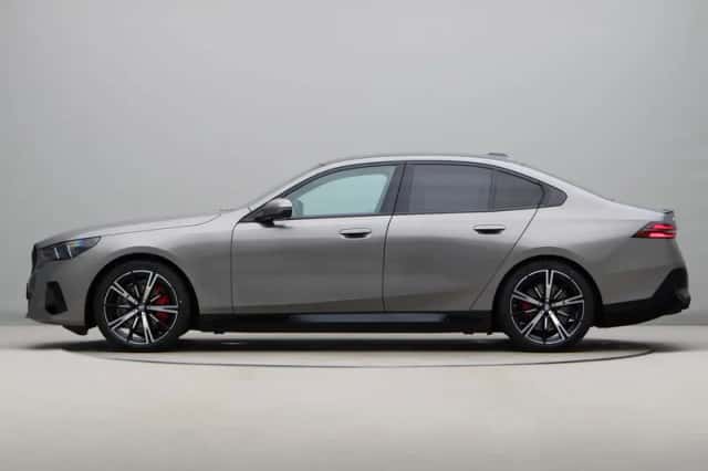 BMW i5 (2026) thumbnail 12