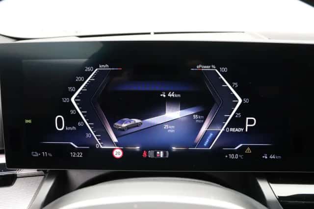BMW i5 (2026) thumbnail 3