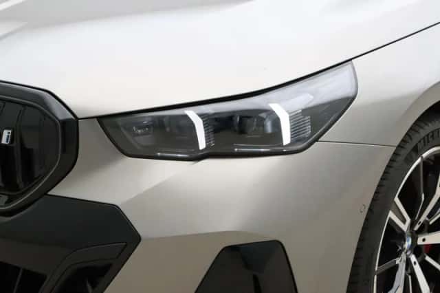 BMW i5 (2026) thumbnail 21