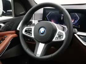 BMW X5 (2026) thumbnail 2