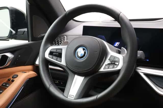 BMW X5 (2025) thumbnail 2