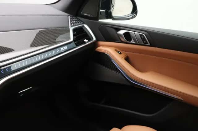 BMW X5 (2025) thumbnail 14