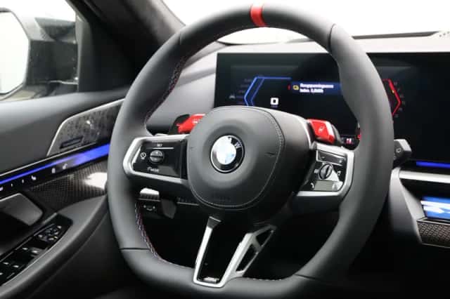 BMW M5 (2026) thumbnail 2