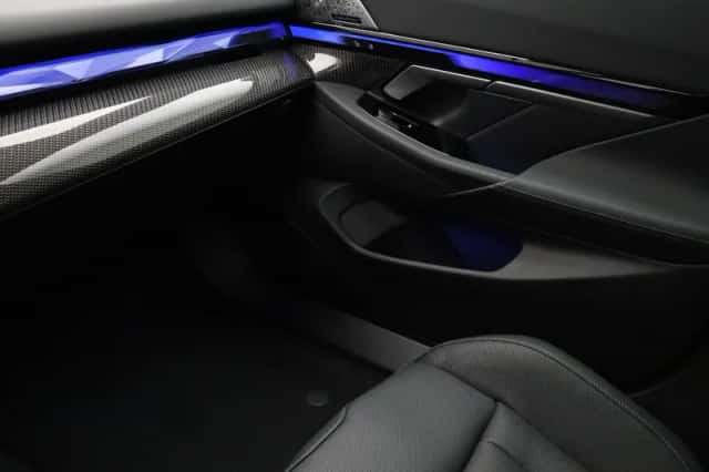 BMW M5 (2026) thumbnail 15