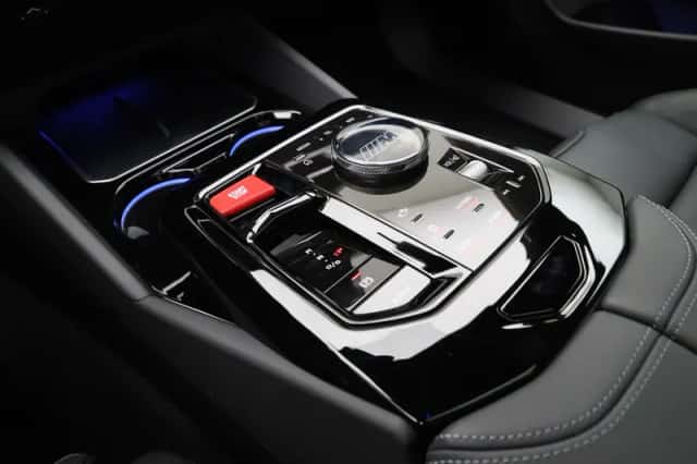 BMW M5 (2026) thumbnail 18