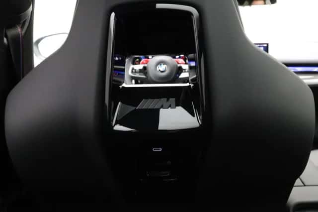 BMW M5 (2026) thumbnail 28