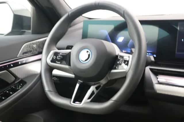 BMW 5-Serie (2025) thumbnail 2