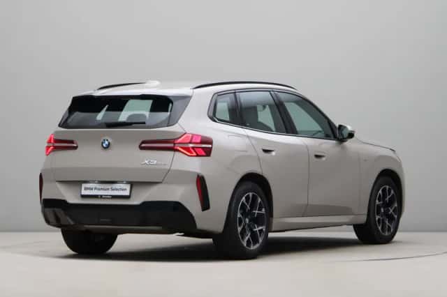 BMW X3 (2025) thumbnail 9