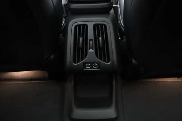 BMW iX1 (2026) thumbnail 19