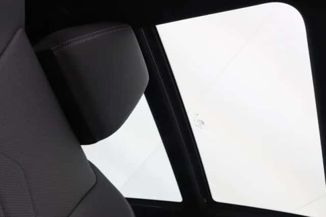 BMW iX1 (2026) thumbnail 24