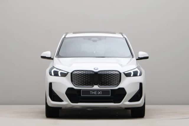 BMW iX1 (2026) thumbnail 6