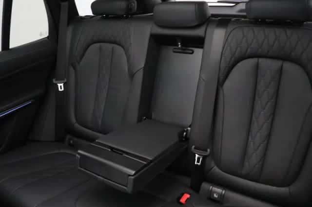 BMW X5 (2023) thumbnail 17