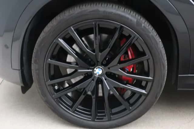 BMW X6 (2022) thumbnail 9