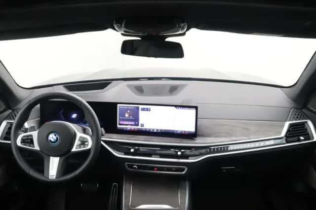 BMW X5 (2025) thumbnail 12