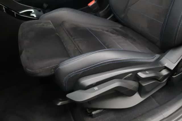BMW iX1 (2023) thumbnail 14