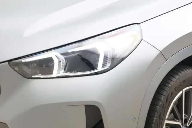 BMW iX1 (2023) thumbnail 19