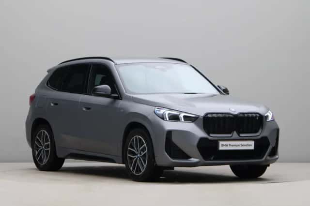 BMW iX1 (2023) thumbnail 6