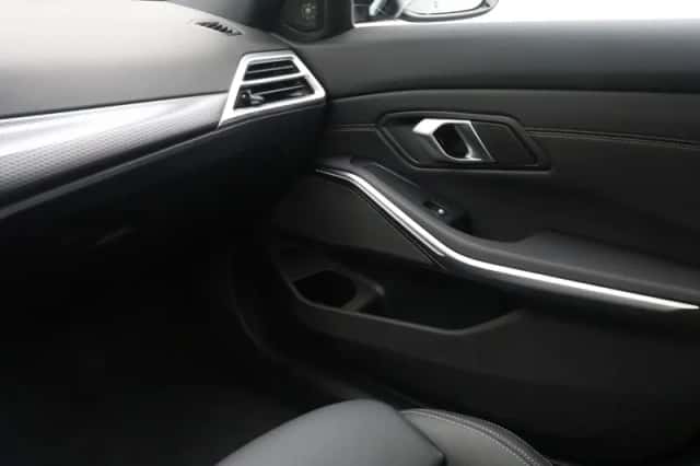 BMW 3-Serie (2024) thumbnail 15