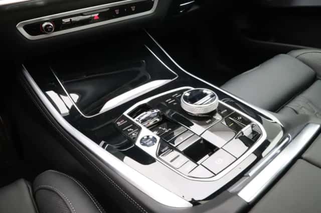 BMW X5 (2026) thumbnail 15