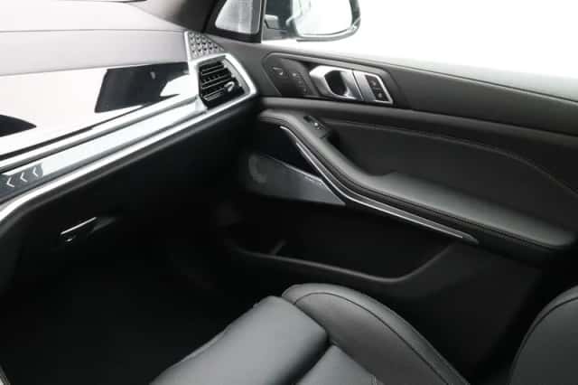 BMW X5 (2026) thumbnail 19