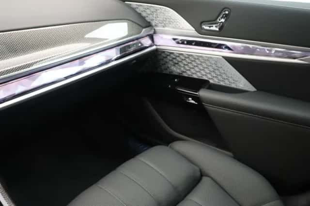 BMW 7-Serie (2026) thumbnail 15