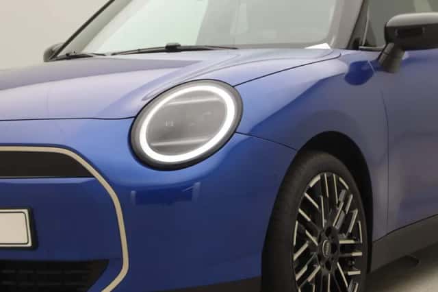 MINI Cooper (2025) thumbnail 17