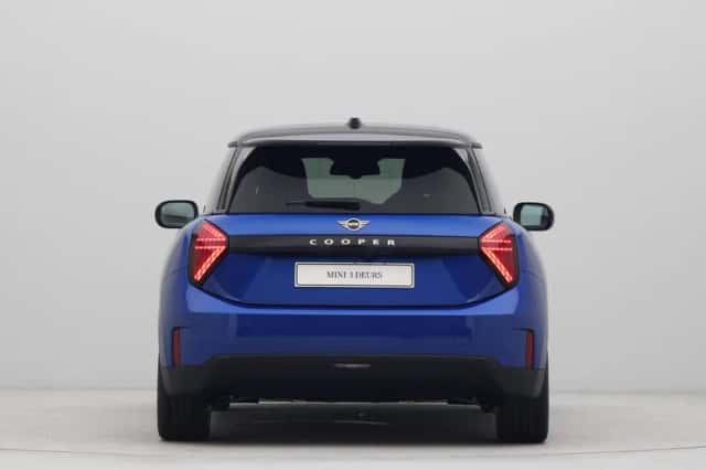 MINI Cooper (2025) thumbnail 9