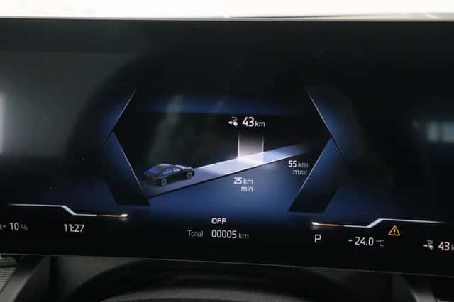 BMW i5 (2026) thumbnail 11