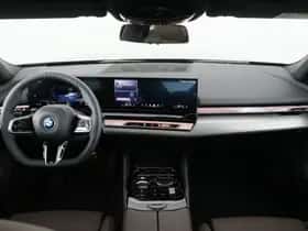 BMW i5 (2026) thumbnail 16