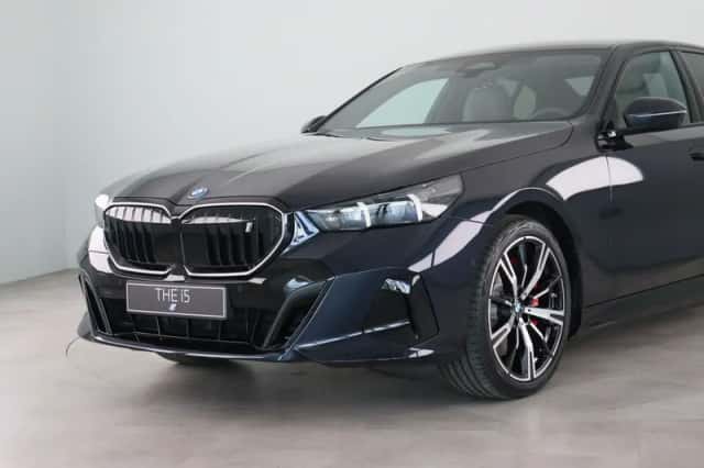 BMW i5 (2026) thumbnail 22