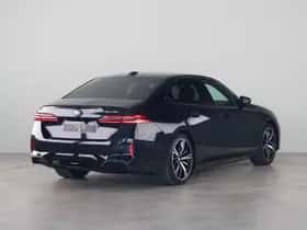 BMW i5 (2026) thumbnail 5