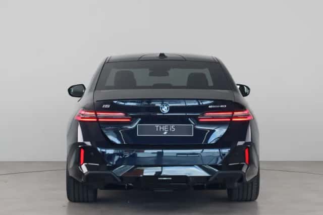 BMW i5 (2026) thumbnail 6